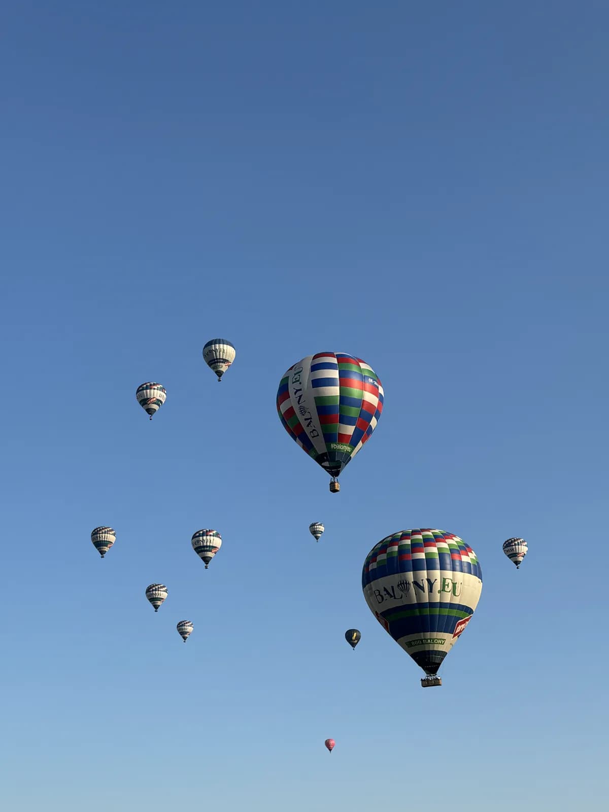 Hromadný start balónů