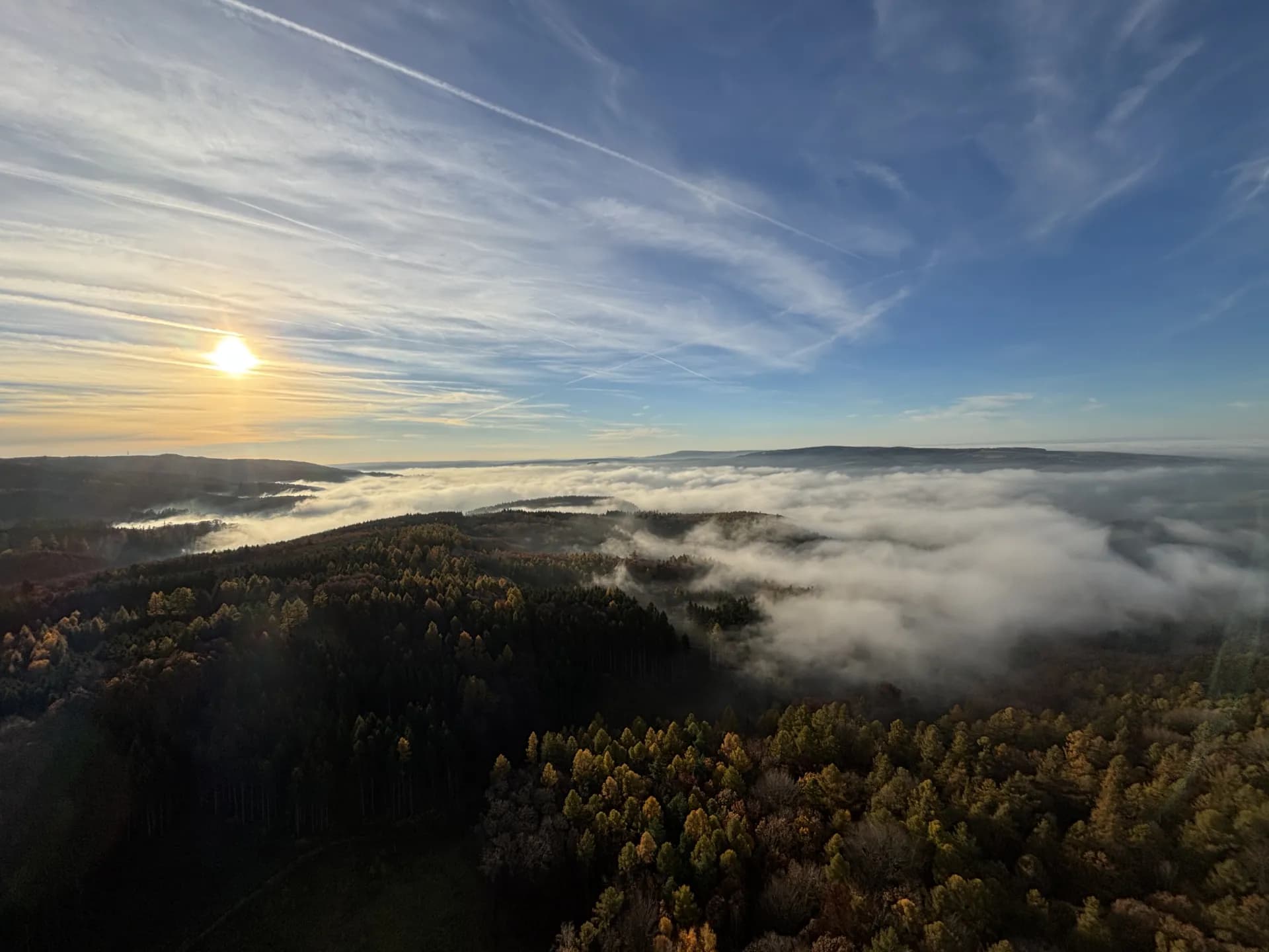 Východ slunce z koše balónu — Ostrava